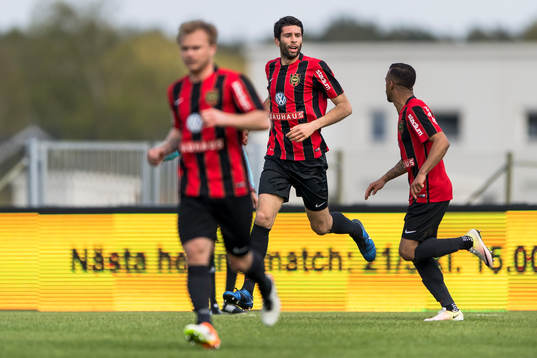 Brommapojkarnas Luca Gerbino Polo jublar
