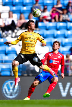 Frejs Danilo Kuzmanovic och Helsingborgs Martin Christensen