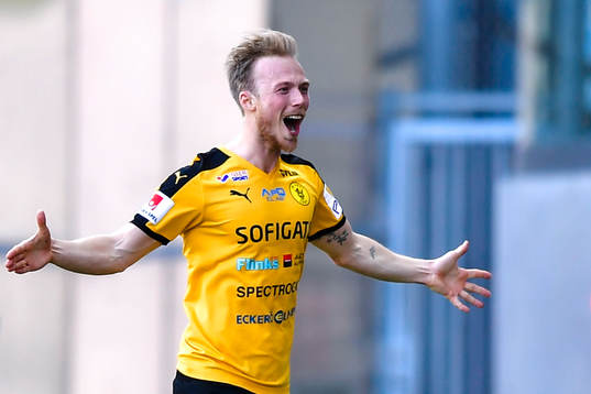 Frejs Pontus Åsbrink jublar