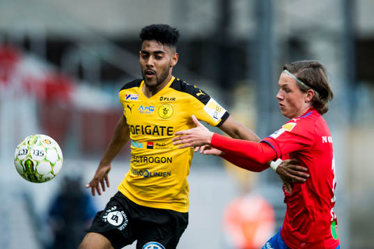 Frejs Yonathan Getachew och Helsingborgs Max Svensson