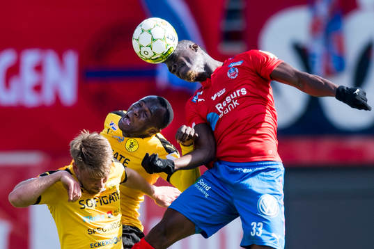 Helsingborgs Edwin Gyimah och Frejs Nsima Peter