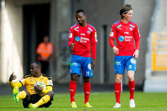 Frejs Nsima Peter och Helsingborgs Monday Samuel samt Max