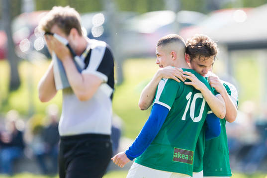 Kågeröds spelare deppar och Glumslövs Marwin El Qorchi