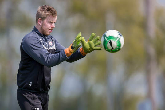 Höllvikens målvakt Daniel Alm