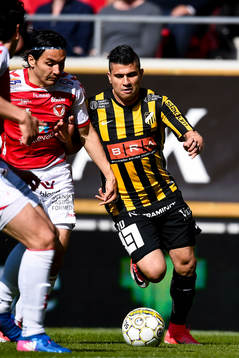 Kalmars Emin Nouri och Häckens Paulinho