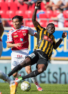 Kalmars Emin Nouri och Häckens Alhassan Kamara 170513