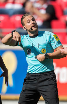 Domaren Kristoffer Karlsson