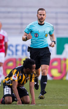 Domaren Kristoffer Karlsson