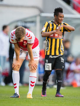 Kalmars Svante Ingelsson deppar och Häckens Nasiru