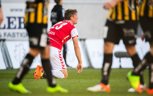 Kalmars Viktor Elm deppar