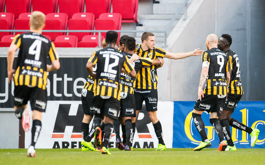 Häckenspelarna jublar
