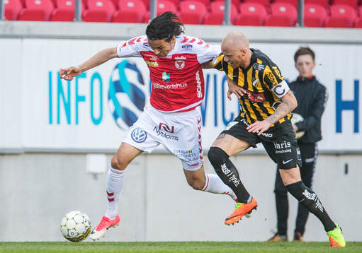 Kalmars Emin Nouri och Häckens Alexander Farnerud