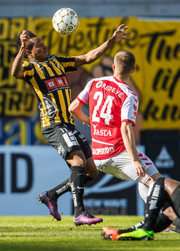 Kalmars Filip Sachpekidis och Häckens Nasiru Mohammed