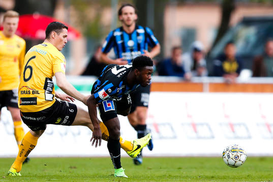 Elfsborgs Jon Jönsson och Sirius Kingsley Kofi Sarfo