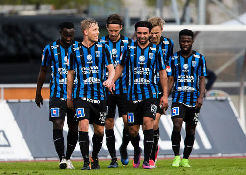 Sirius Christer Gustafsson och Alexander Nilsson jublar