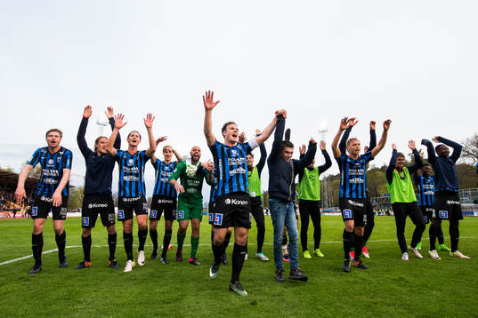 Sirius spelare jublar