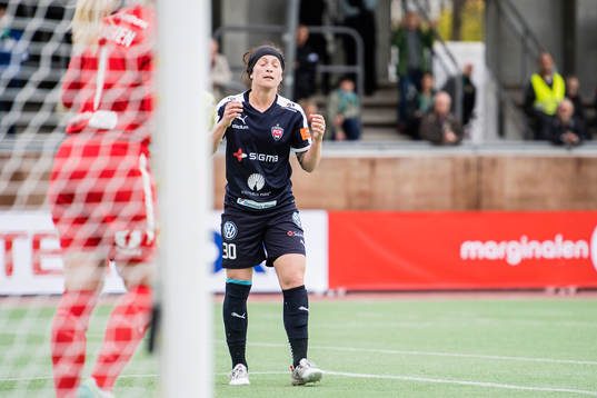 Rosengårds Ella Masar McLeod deppar