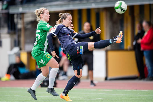 Hammarbys Frida Sjöberg och Rosengårds Lina Nilsson