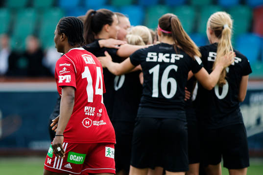 Piteås Faith Ikidi deppar