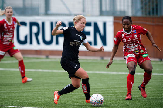 Göteborgs Elin Rubensson och Piteås Faith Ikidi