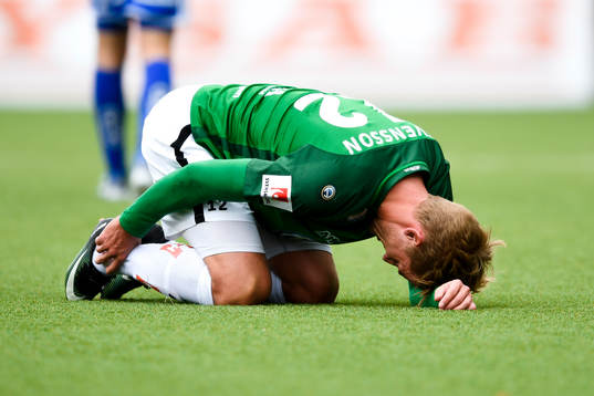 Jönköpings Jesper Svensson har ont