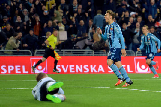 Djurgårdens Jesper Karlström jublar