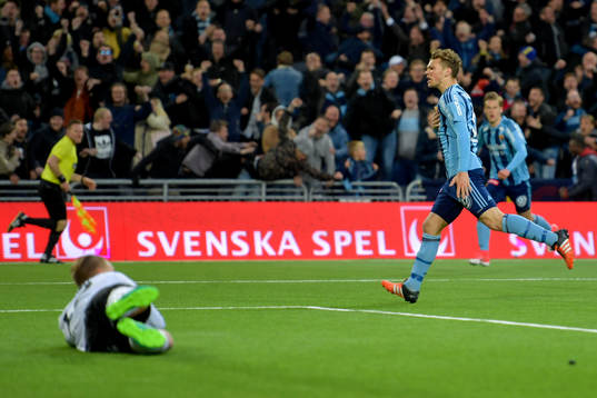 Djurgårdens Jesper Karlström jublar