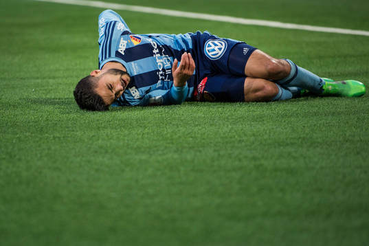 Djurgårdens Othman El Kabir får ont