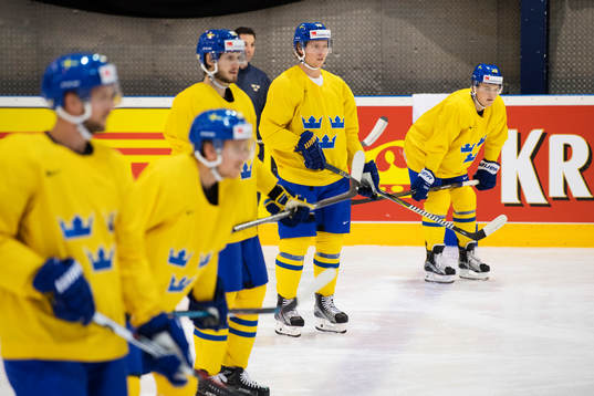 Nicklas Bäckström och William Nylander på Sveriges