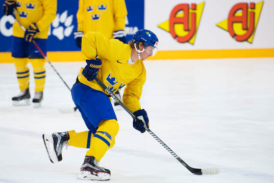 Nicklas Bäckström på Sveriges ishockeylandslags träning