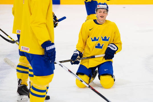 William Nylander på Sveriges ishockeylandslags träning