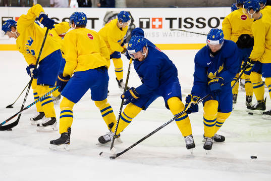 Gabriel Landeskog och Anton Strålman på Sveriges