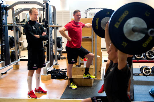 Assisterande tränare Johan Lundskog och tränare Roger