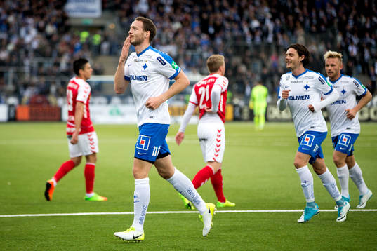 Norrköpings Jon Gudni Fjoluson jublar