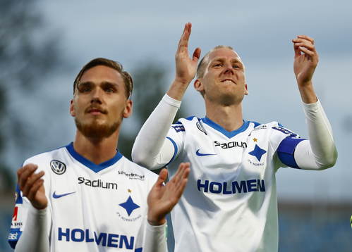 Norrköpings Linus Wahlqvist och Andreas Johansson jublar