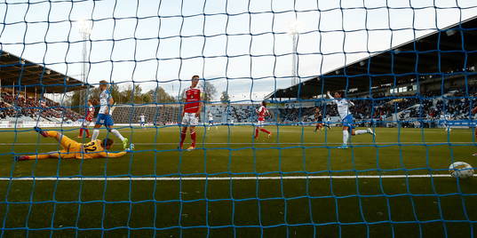 Mål 2-0 av Norrköpings Nicklas Bärkroth (utanför bild)