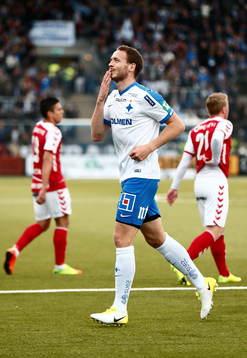 Norrköpings Jón Gudni Fjóluson jublar
