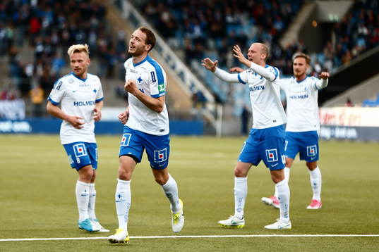 Norrköpings Jón Gudni Fjóluson jublar