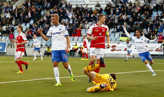 Norrköpings Sebastian Andersson jublar