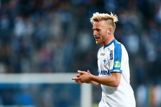 Norrköpings Nicklas Bärkroth ska precis bytas ut