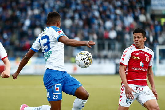 Norrköpings Niclas Eliasson och Kalmars Romario Pereira