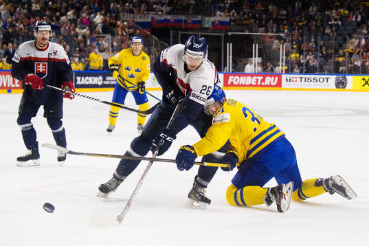Slovakiens Juraj Mikus kämpar mot Sveriges Carl Söderberg