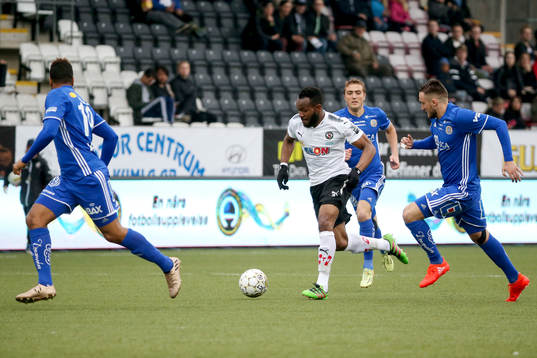 Örebros Michael Junior Omah