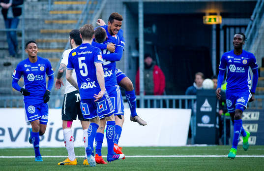 Sundsvalls Noah Sonko Sundberg jublar