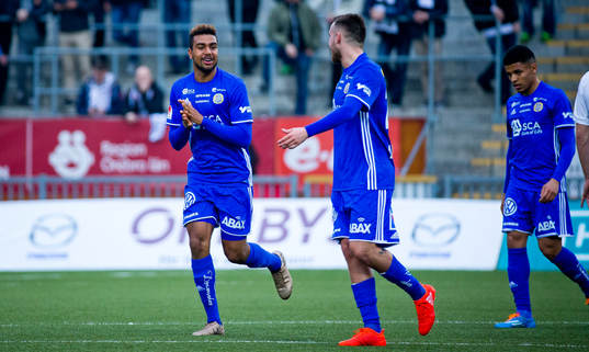 Sundsvalls Noah Sonko Sundberg jublar