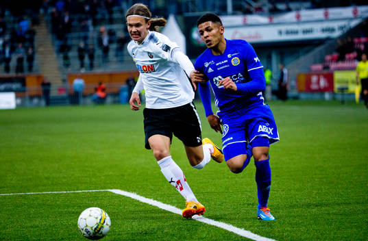 Örebros Arvid Brorsson och Sundsvalls Romain Gall
