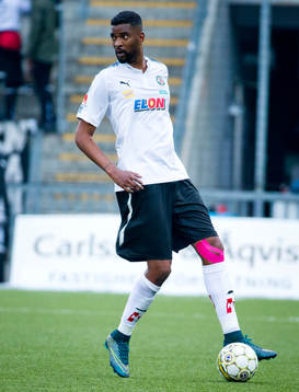 Örebros Damien Plessis