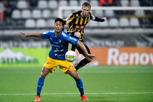 Halmstads Kosuke Kinoshita och Häckens Rasmus Lindgren