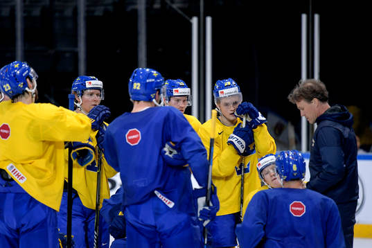 Nicklas Bäckström, Oscar Lindberg och William Nylander