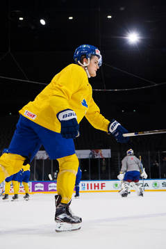 William Nylander på Sveriges ishockeylandslags träning
